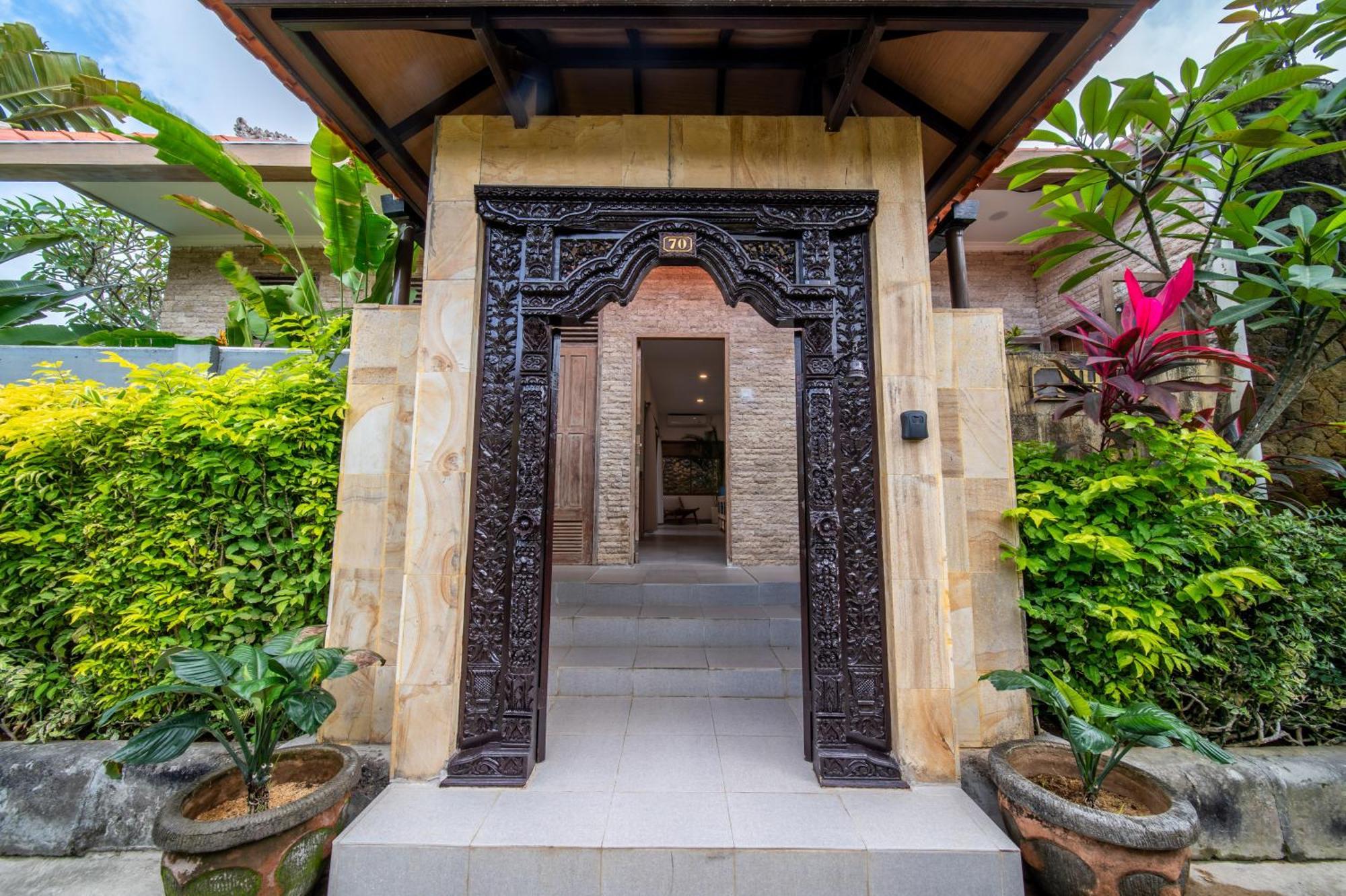 Tropical Villa Senang Uluwatu Extérieur photo